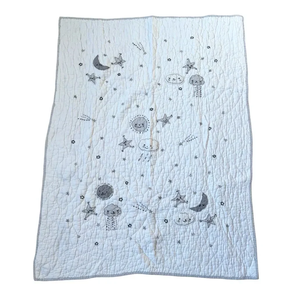Pottery Barn Kids White/Gray Skye Baby Toddler Quilt 36x47